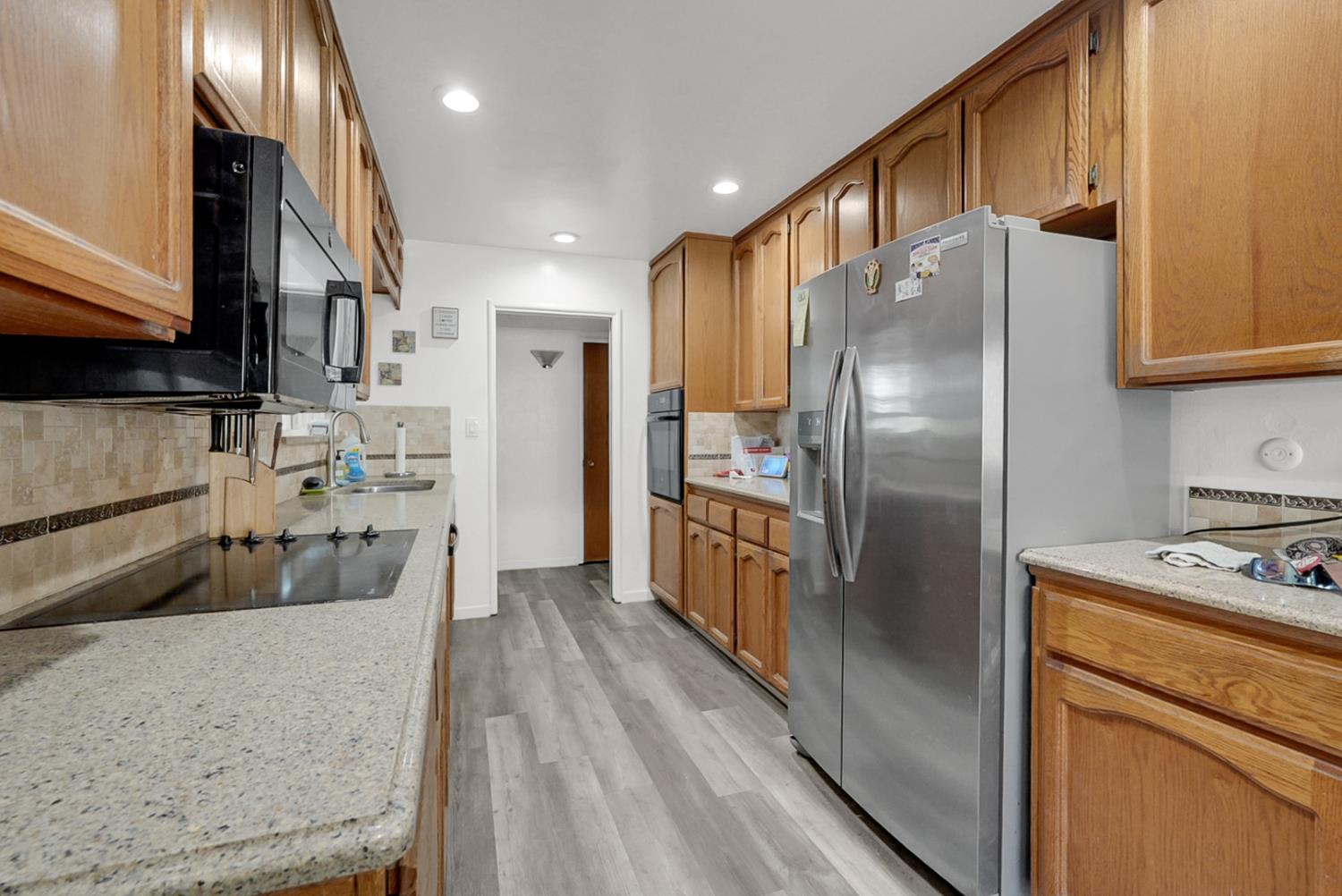 2404 Codding Dr, Modesto, CA 95350