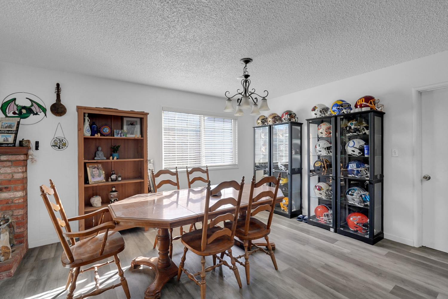 2404 Codding Dr, Modesto, CA 95350