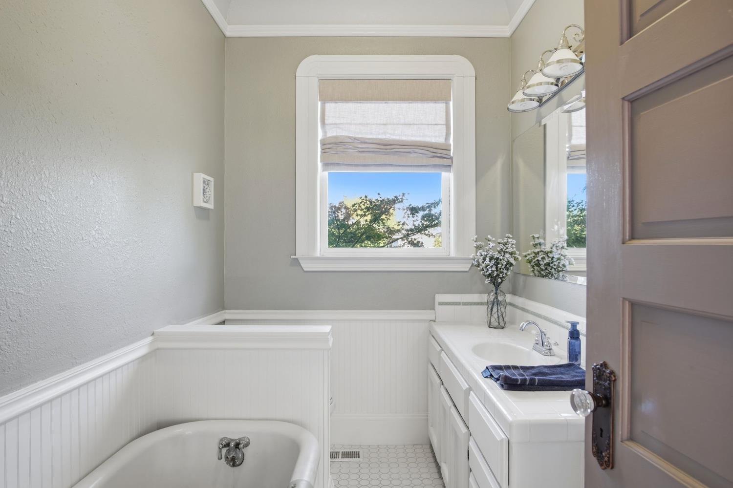 1026 Main St, Newman, CA 95360