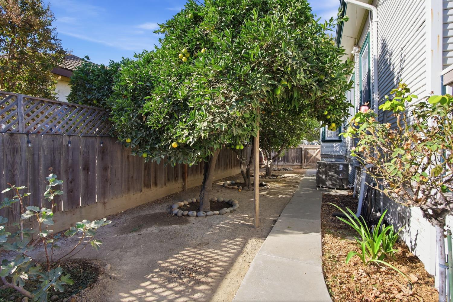 1026 Main St, Newman, CA 95360