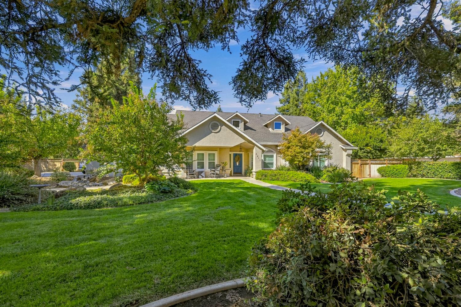 3247 Willow Run Dr, Merced, CA 95340
