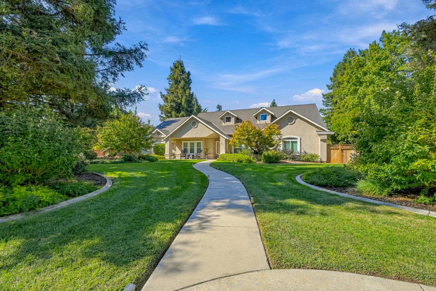 3247 Willow Run Dr, Merced, CA 95340