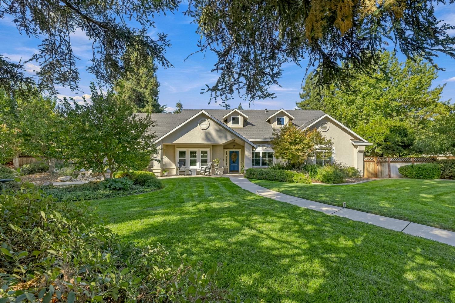 3247 Willow Run Dr, Merced, CA 95340