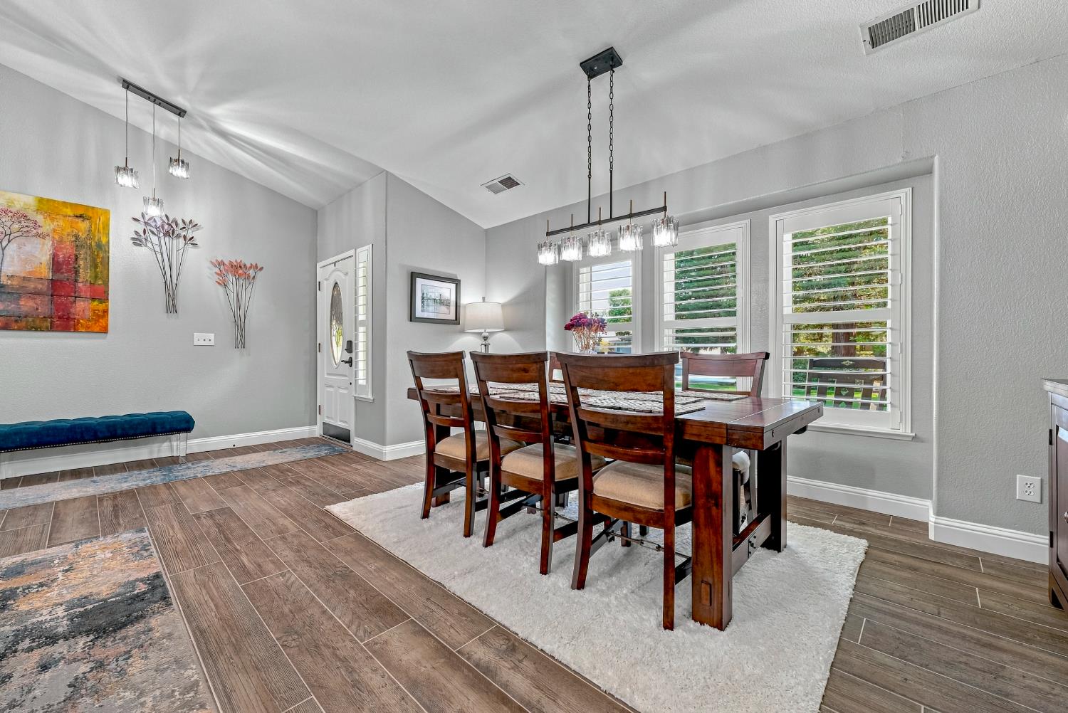 3247 Willow Run Dr, Merced, CA 95340