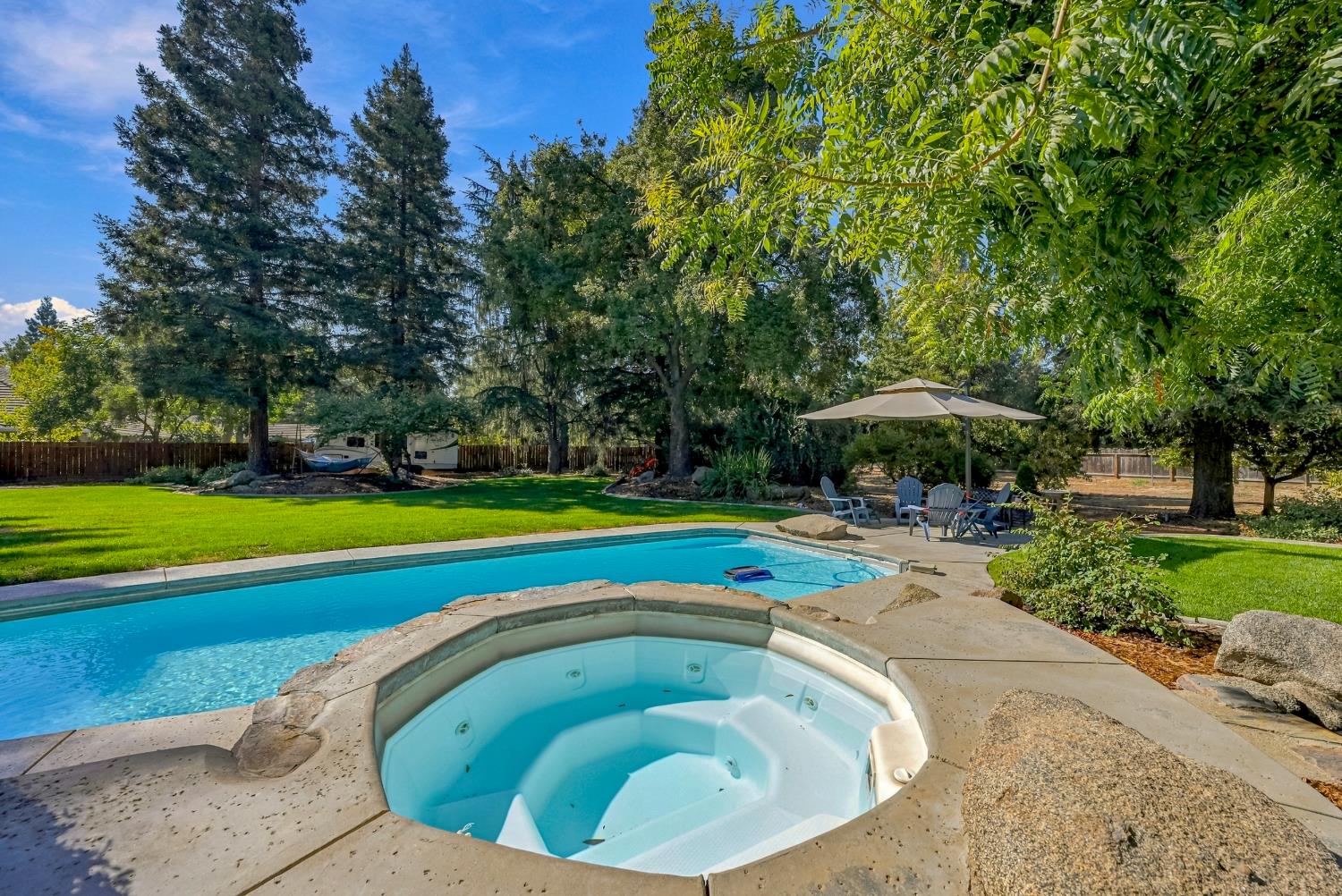 3247 Willow Run Dr, Merced, CA 95340