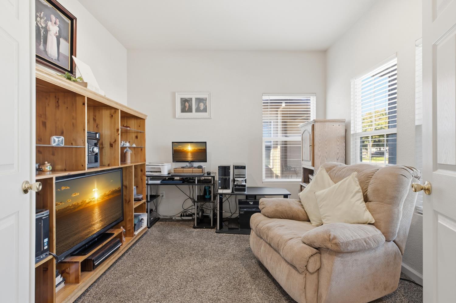 2408 Snapdragon Ct, Modesto, CA 95355