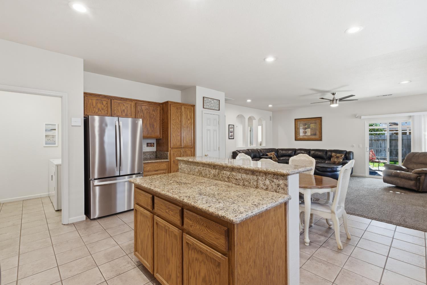 2408 Snapdragon Ct, Modesto, CA 95355