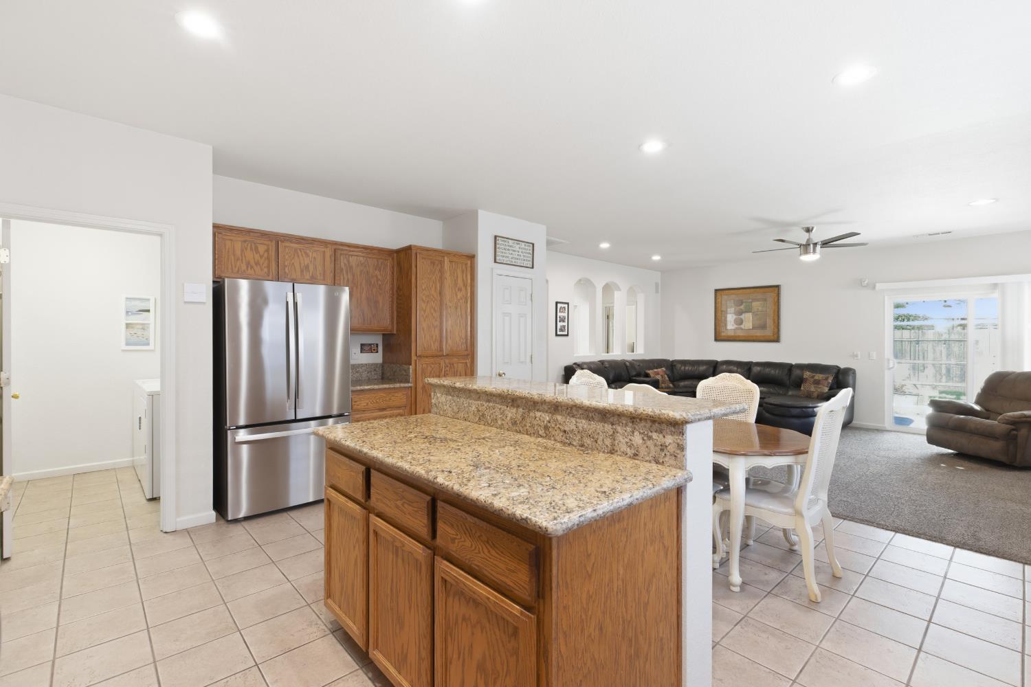 2408 Snapdragon Ct, Modesto, CA 95355
