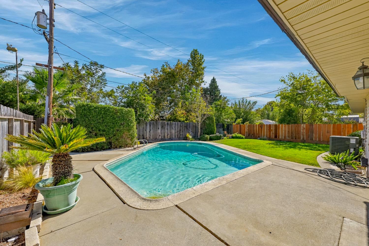 3224 Nottingham Ave, Merced, CA 95340