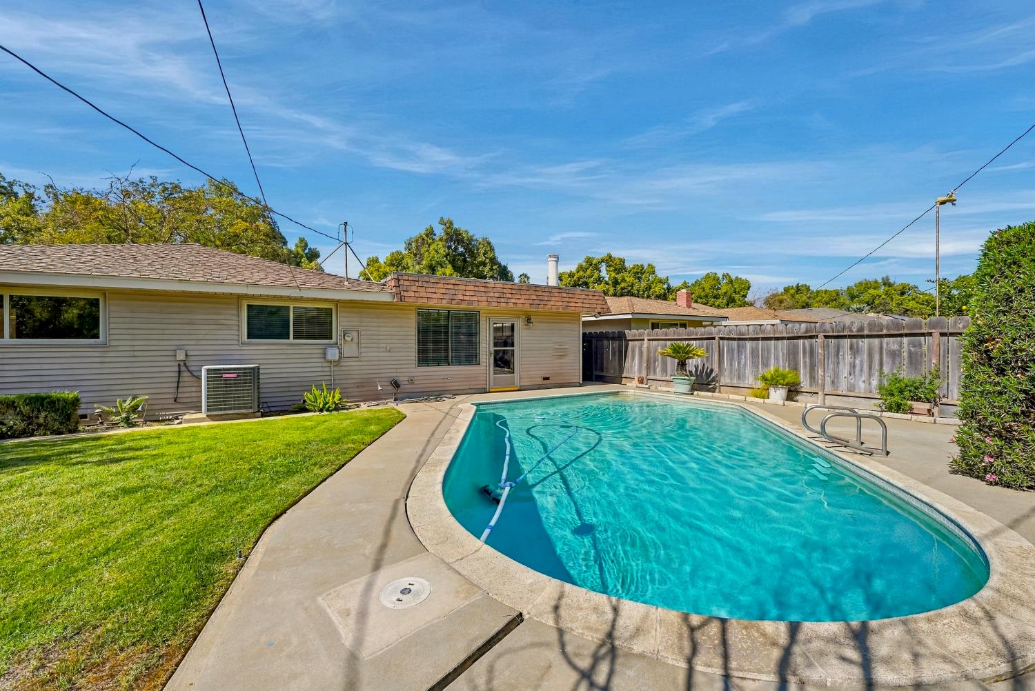 3224 Nottingham Ave, Merced, CA 95340