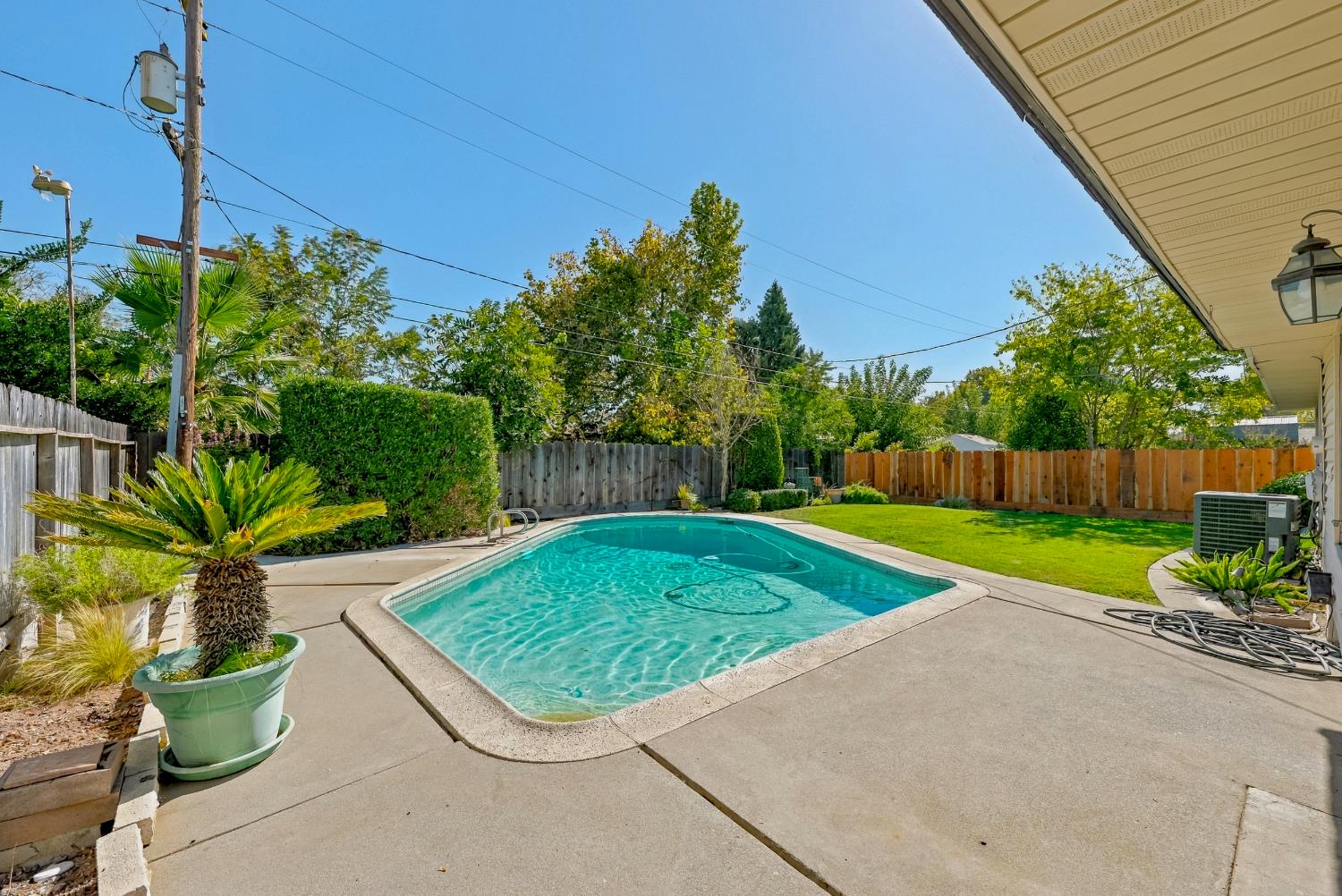 3224 Nottingham Ave, Merced, CA 95340