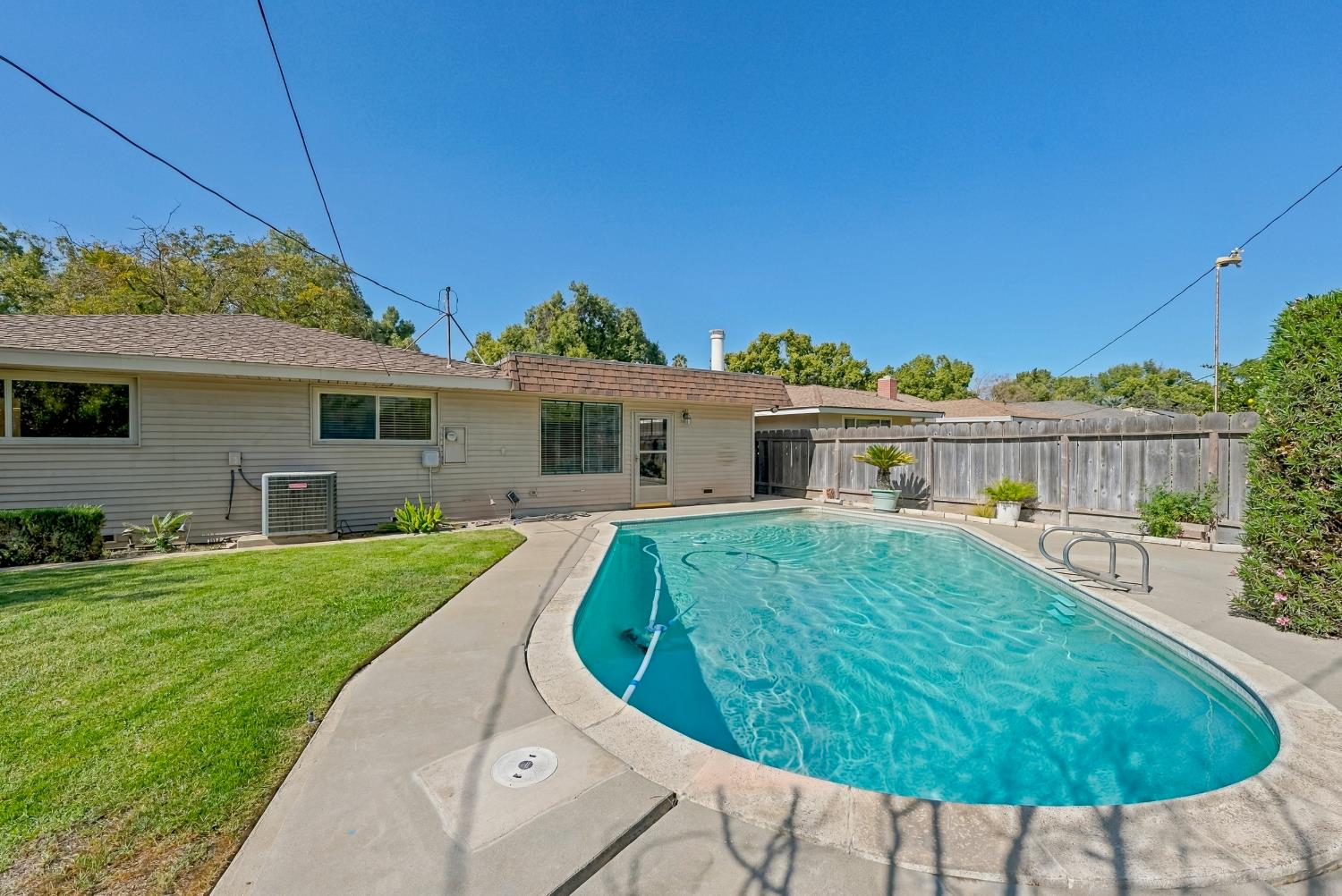 3224 Nottingham Ave, Merced, CA 95340