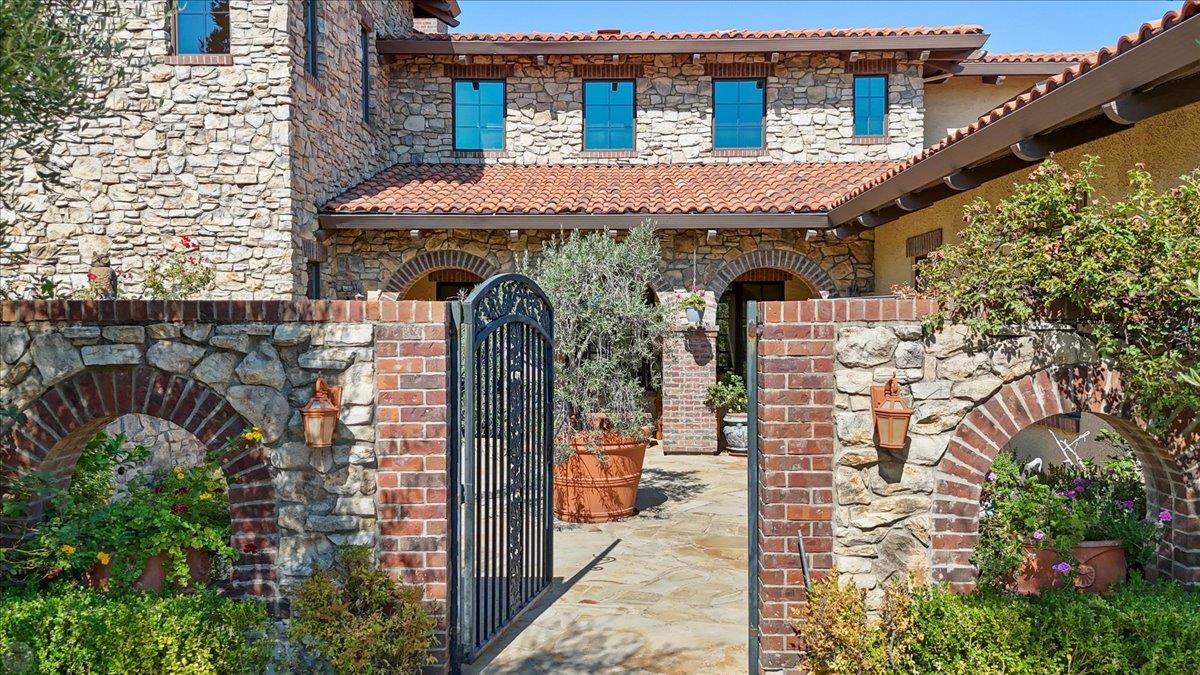20 Mosswood Ct, Copperopolis, CA 95228