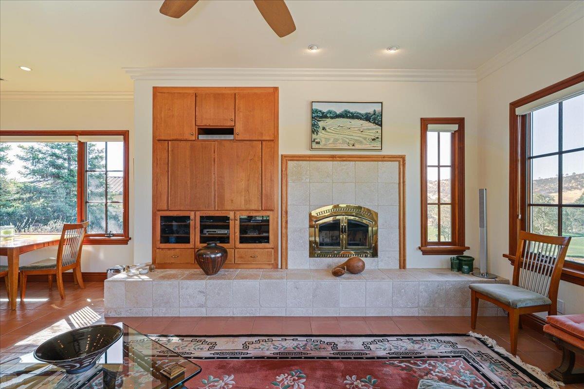 20 Mosswood Ct, Copperopolis, CA 95228
