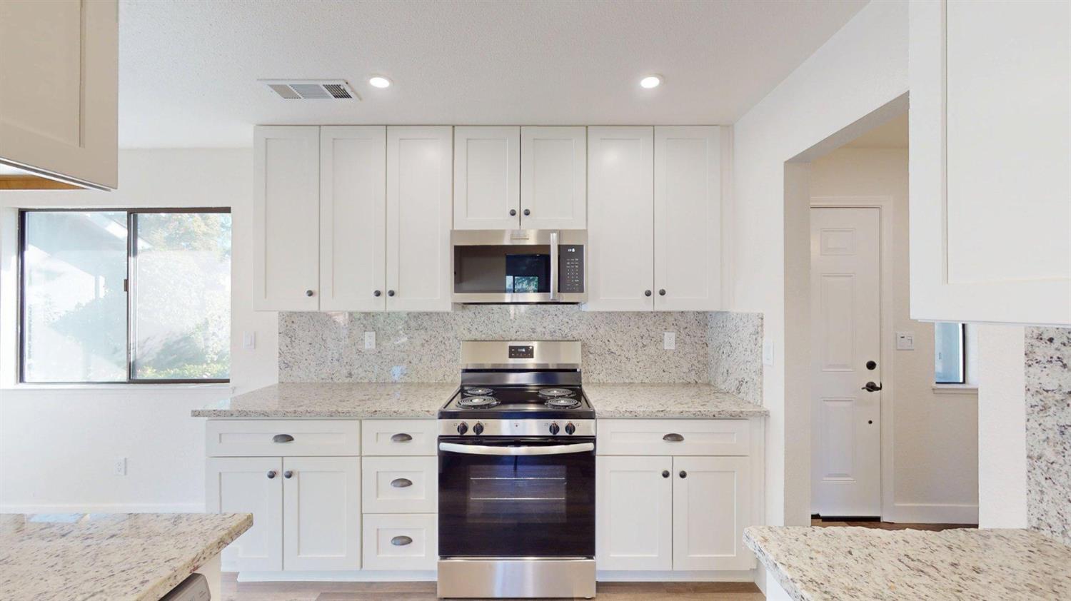 1817 E Rumble Rd, Modesto, CA 95355