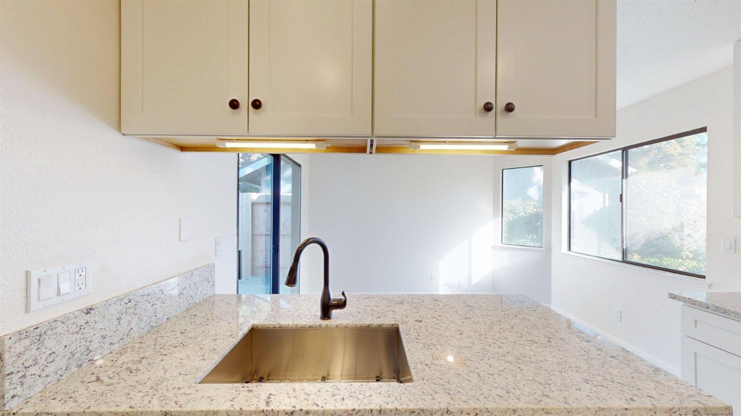 1817 E Rumble Rd, Modesto, CA 95355