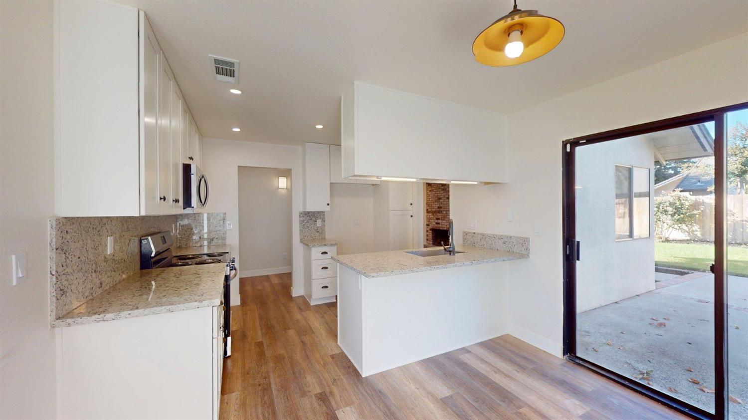 1817 E Rumble Rd, Modesto, CA 95355