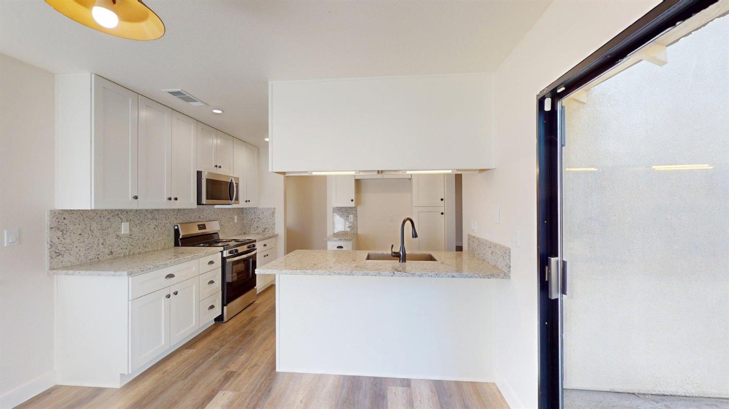 1817 E Rumble Rd, Modesto, CA 95355