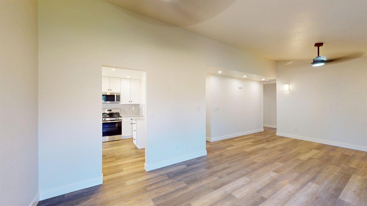 1817 E Rumble Rd, Modesto, CA 95355