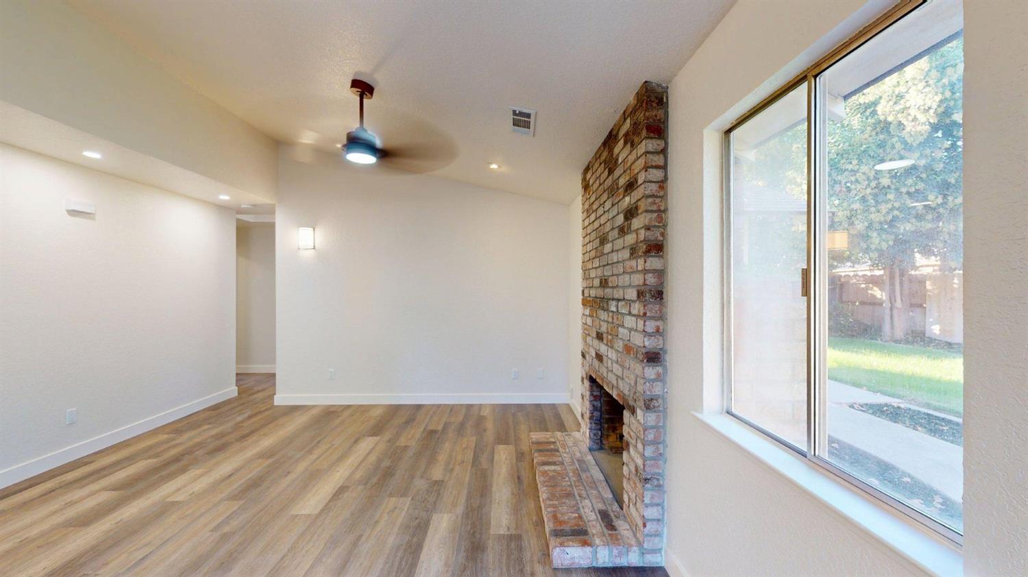 1817 E Rumble Rd, Modesto, CA 95355