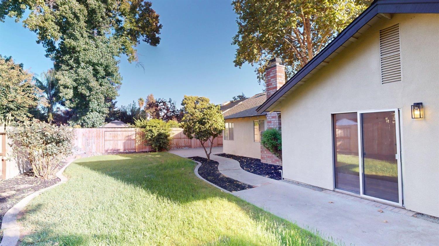 1817 E Rumble Rd, Modesto, CA 95355