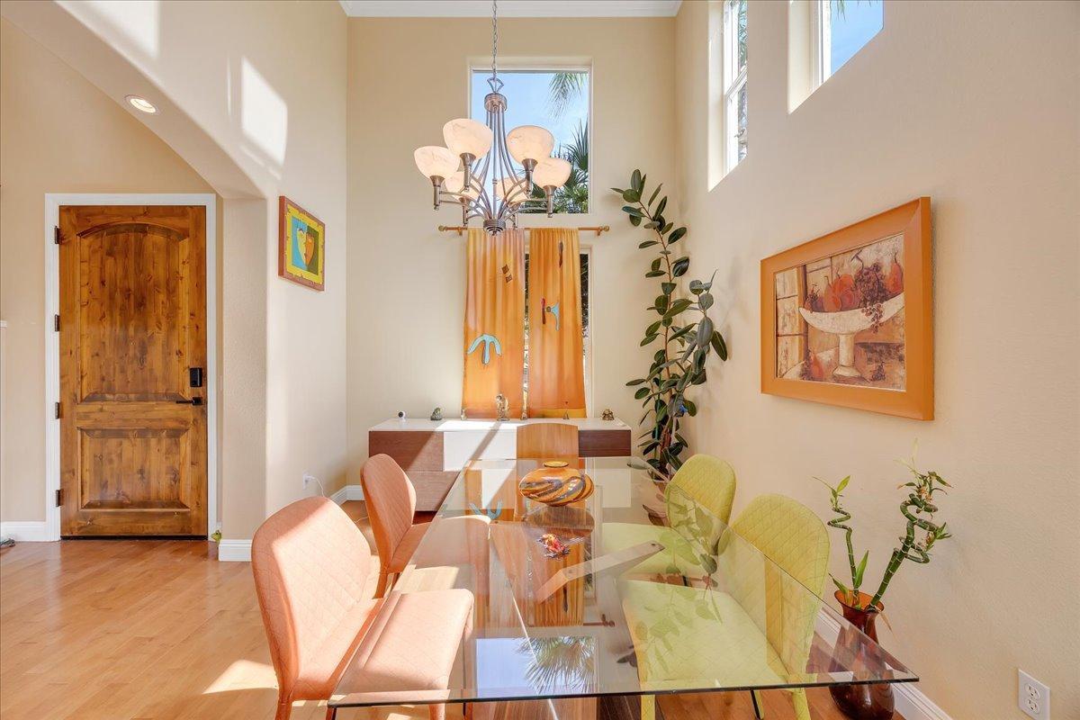 33 Aurora Ln, Copperopolis, CA 95228