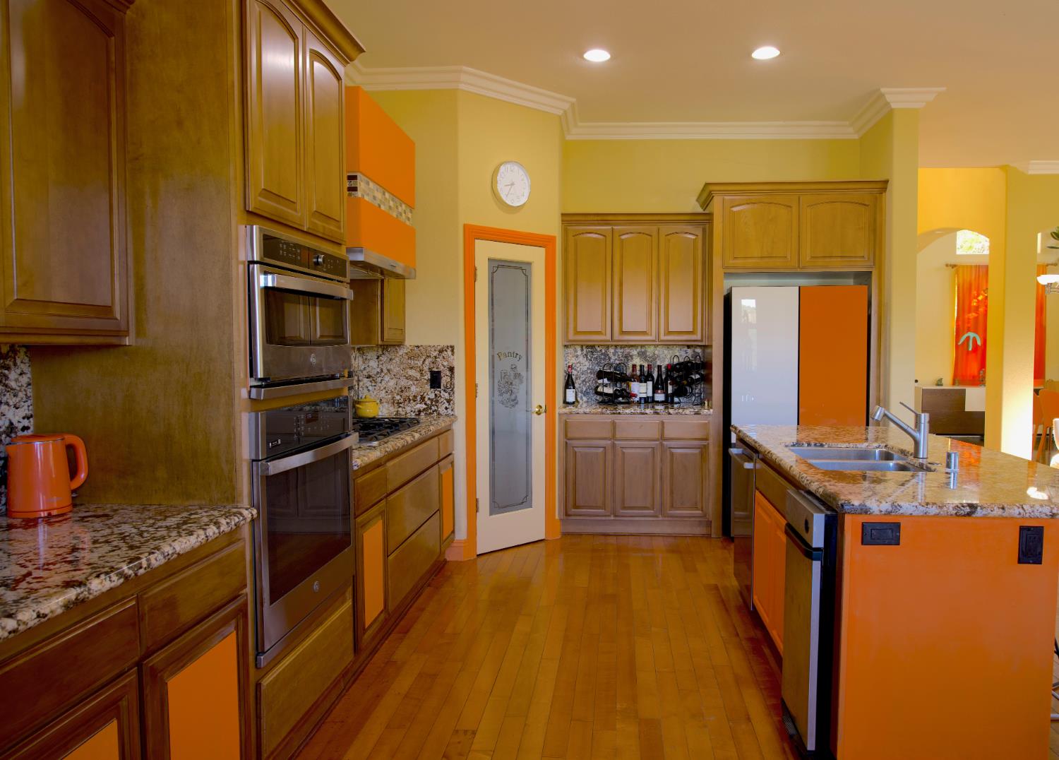 33 Aurora Ln, Copperopolis, CA 95228