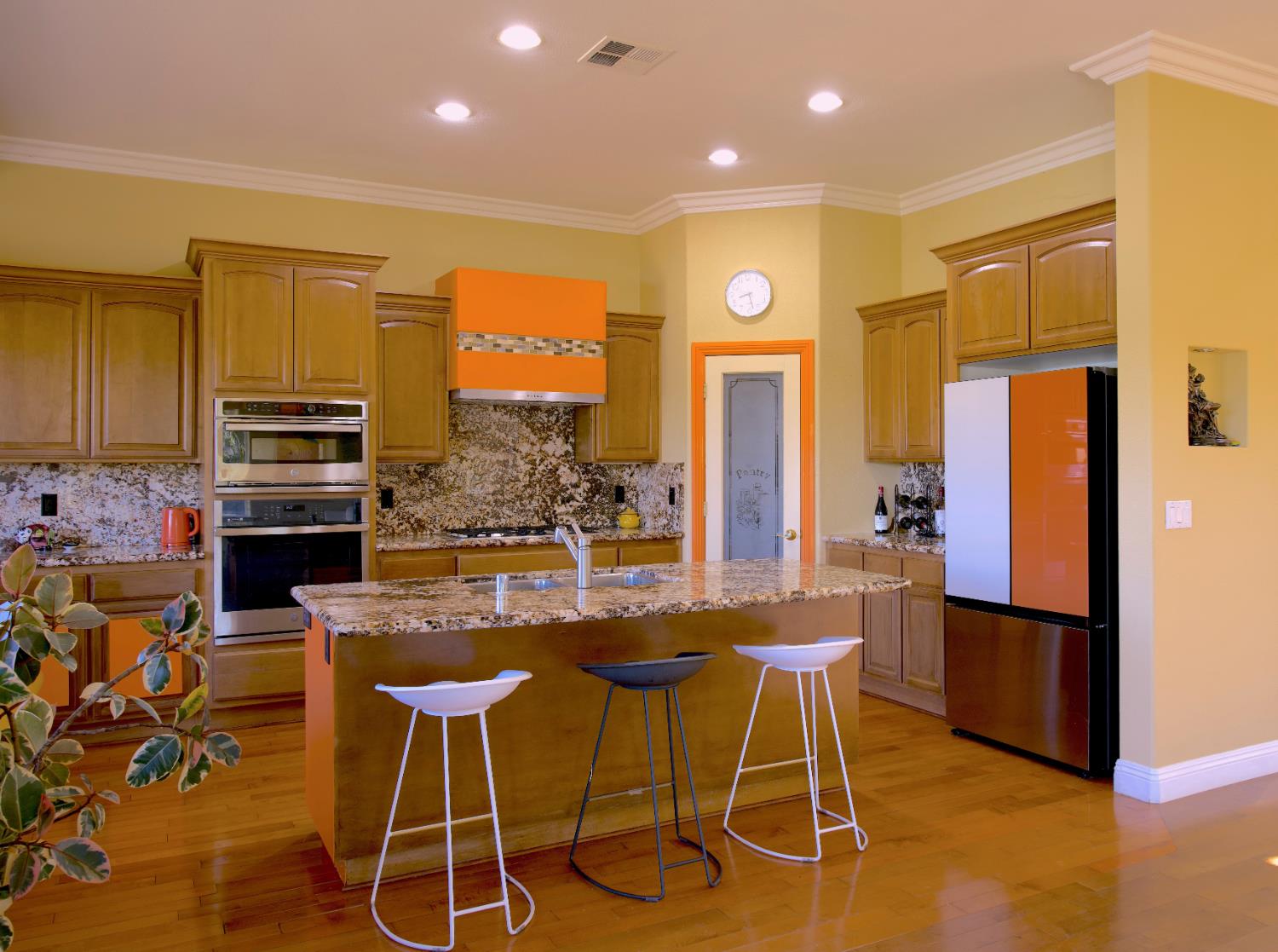 33 Aurora Ln, Copperopolis, CA 95228