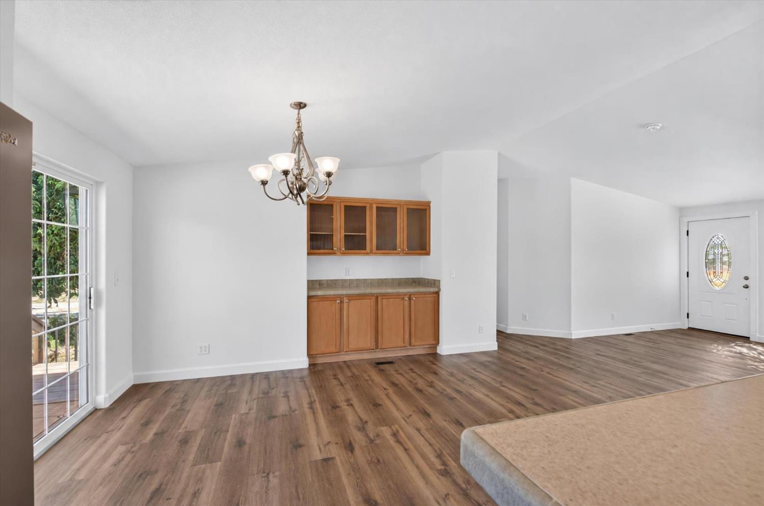 15556 Sycamore Ave, Patterson, CA 95363
