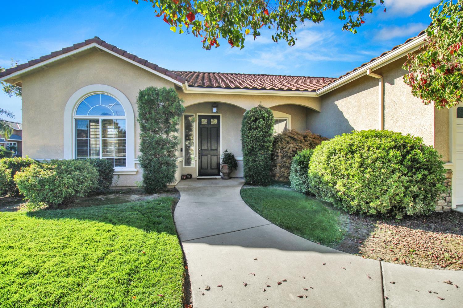 4001 Cortona Dr, Modesto, CA 95356