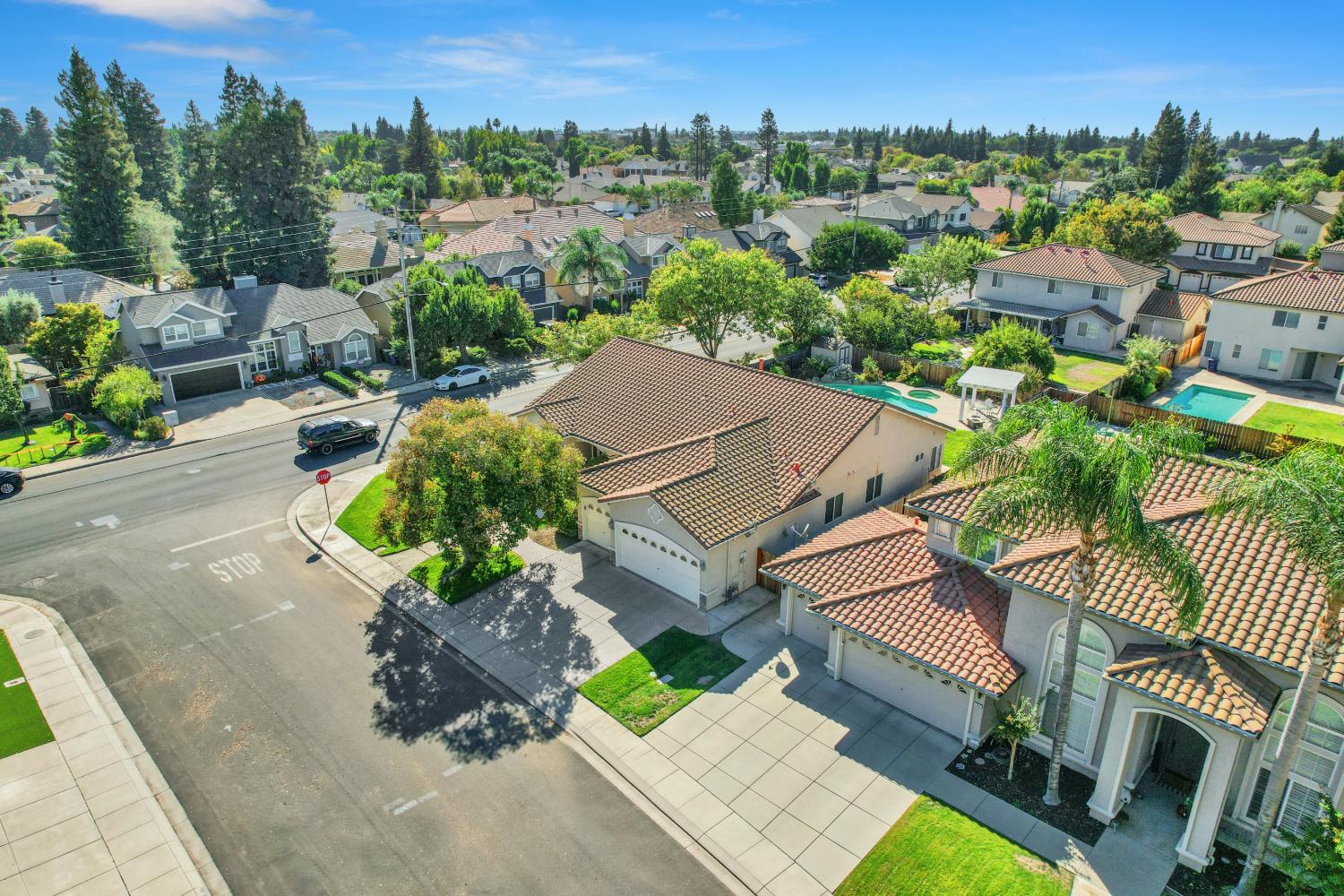 4001 Cortona Dr, Modesto, CA 95356