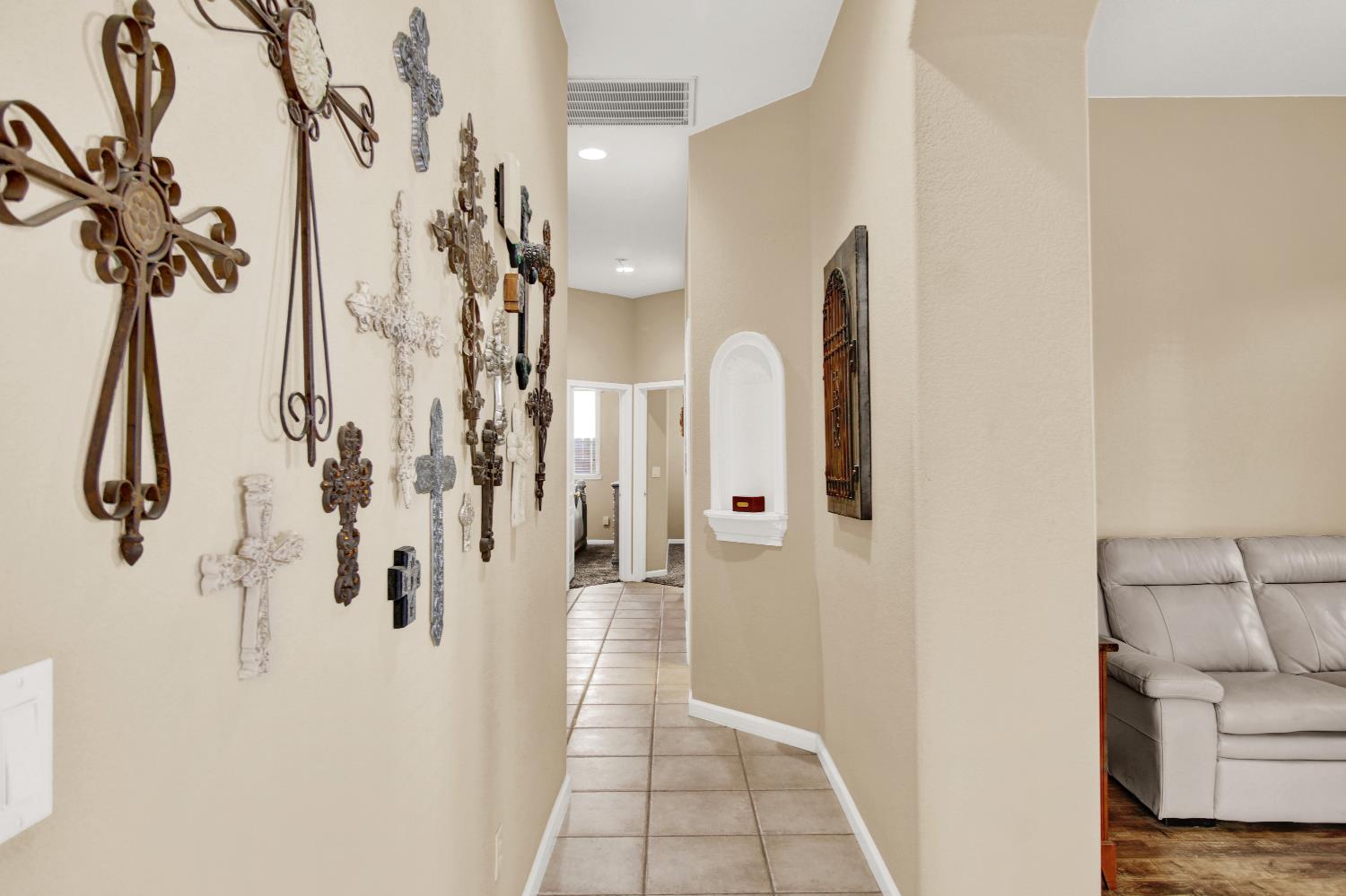 4001 Cortona Dr, Modesto, CA 95356