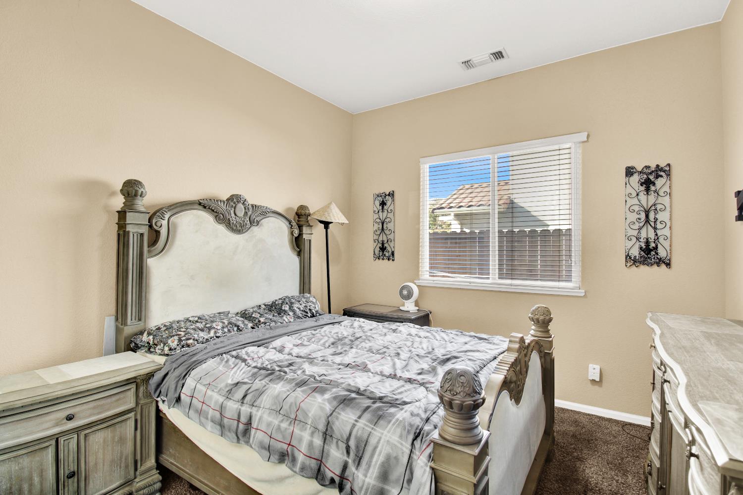 4001 Cortona Dr, Modesto, CA 95356