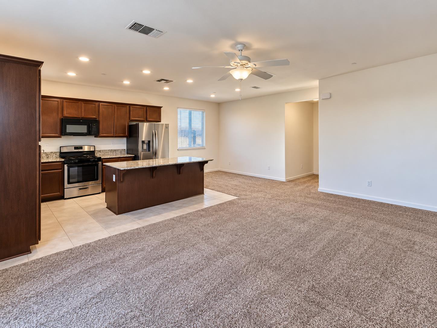 1705 Spadafore St, Los Banos, CA 93635