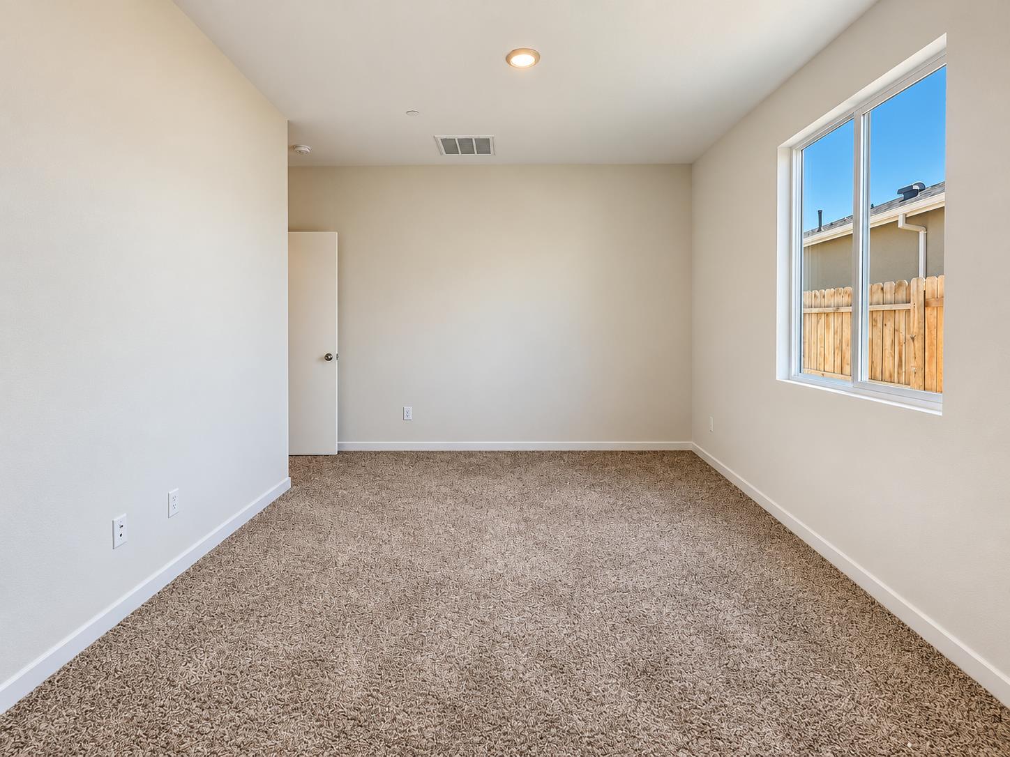 1705 Spadafore St, Los Banos, CA 93635