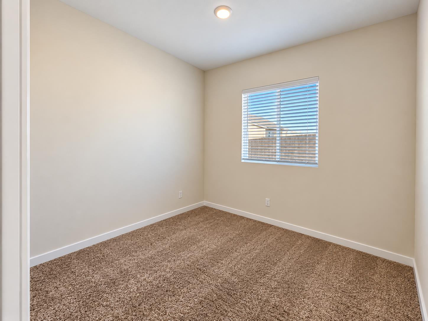 1705 Spadafore St, Los Banos, CA 93635