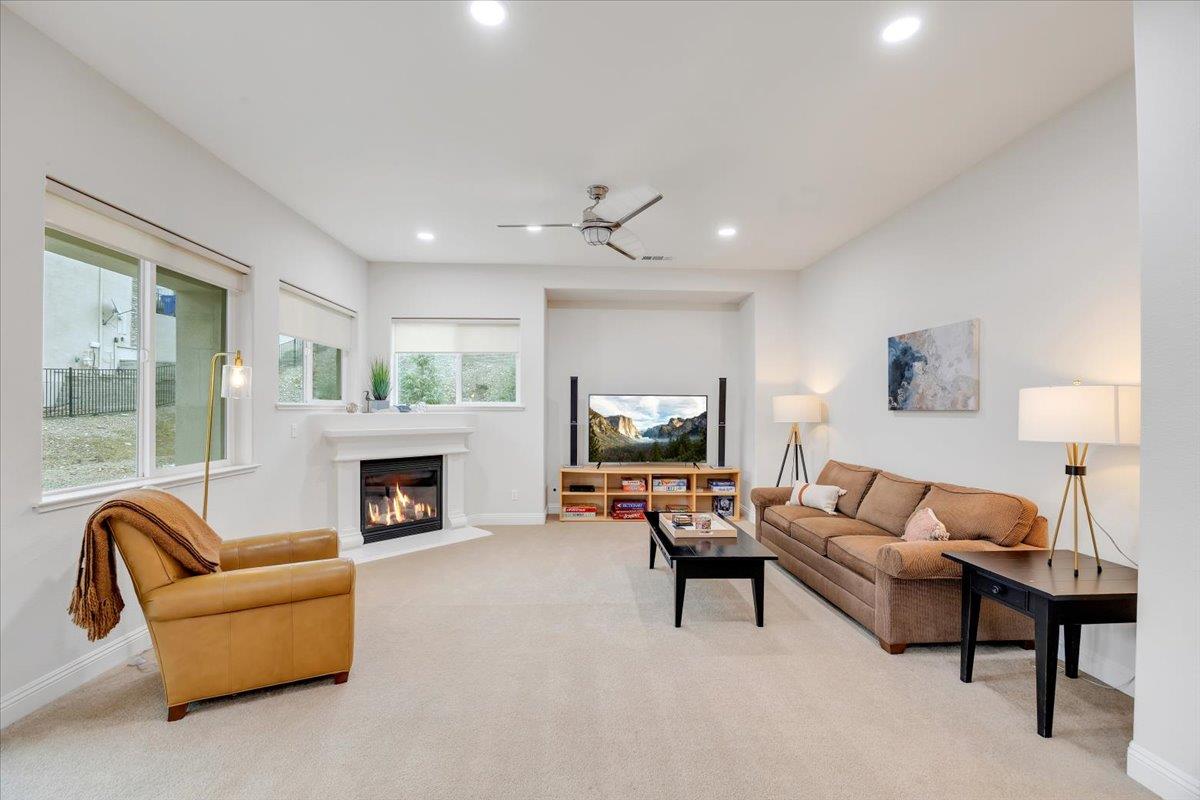 299 Calypso Beach Dr, Copperopolis, CA 95228