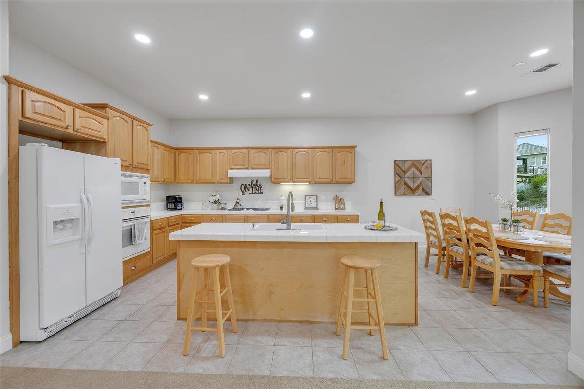 299 Calypso Beach Dr, Copperopolis, CA 95228