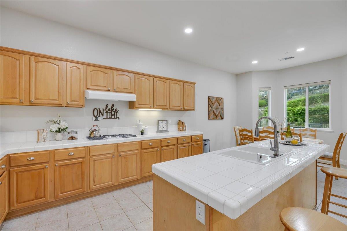 299 Calypso Beach Dr, Copperopolis, CA 95228