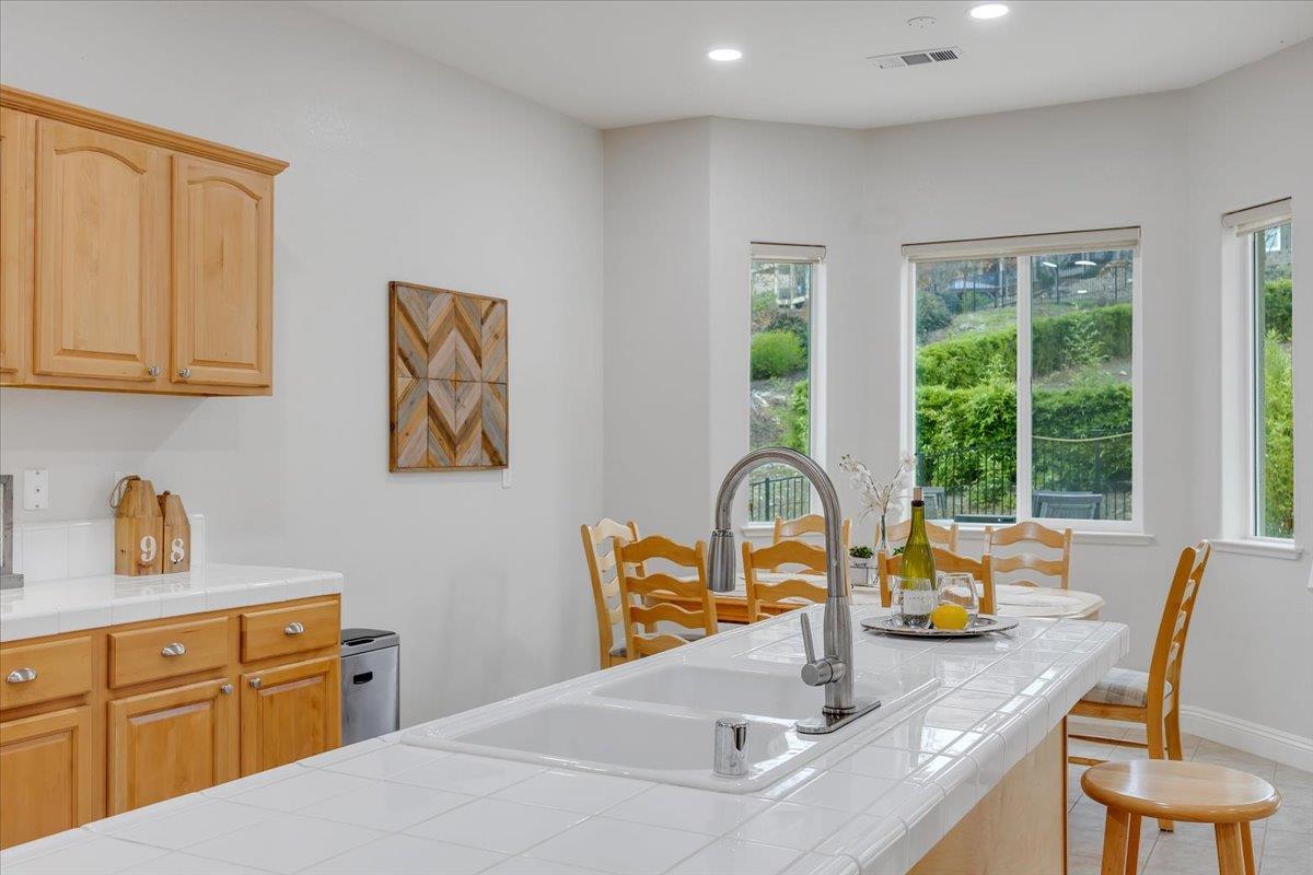 299 Calypso Beach Dr, Copperopolis, CA 95228