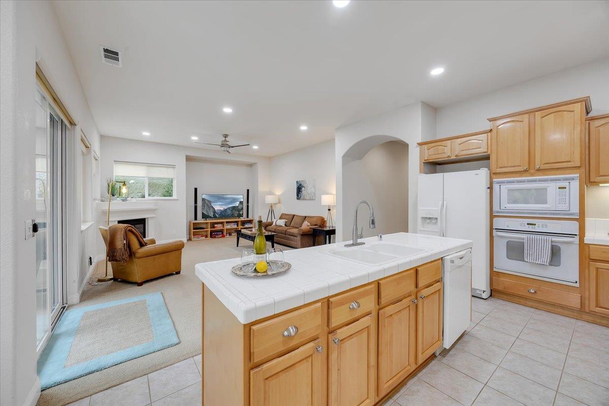 299 Calypso Beach Dr, Copperopolis, CA 95228