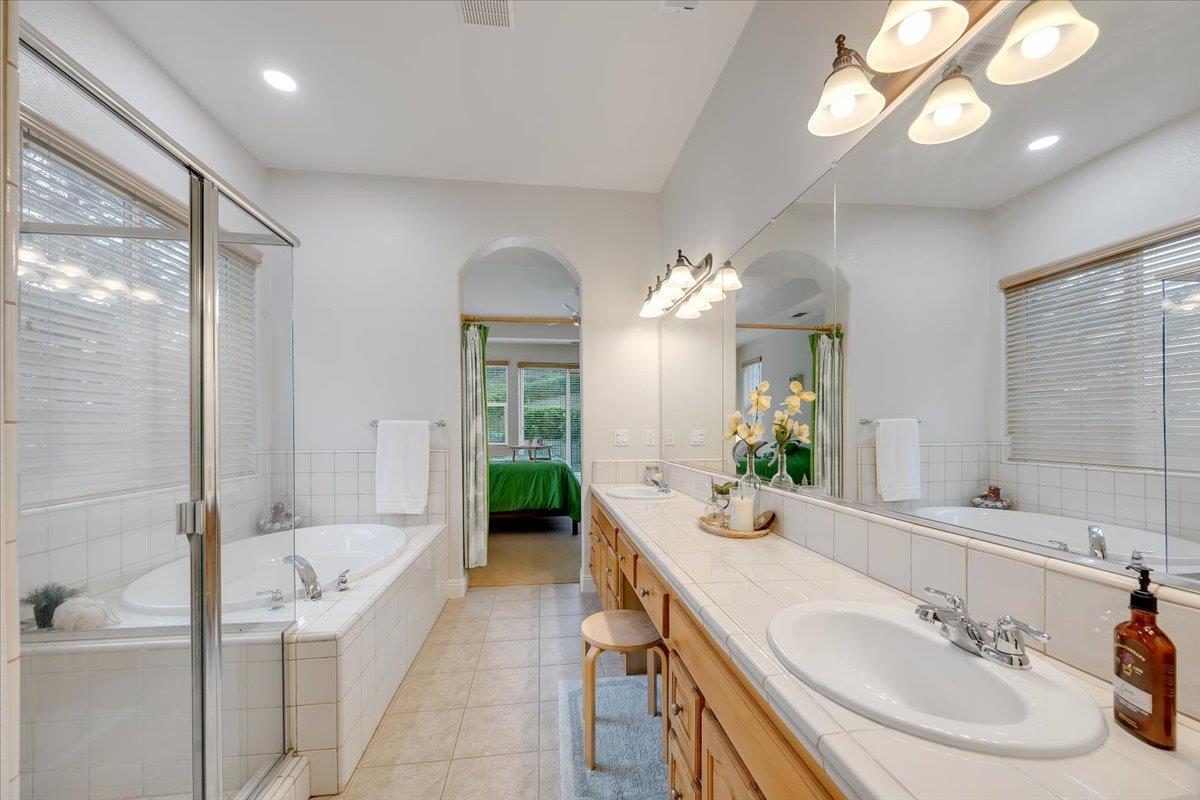 299 Calypso Beach Dr, Copperopolis, CA 95228