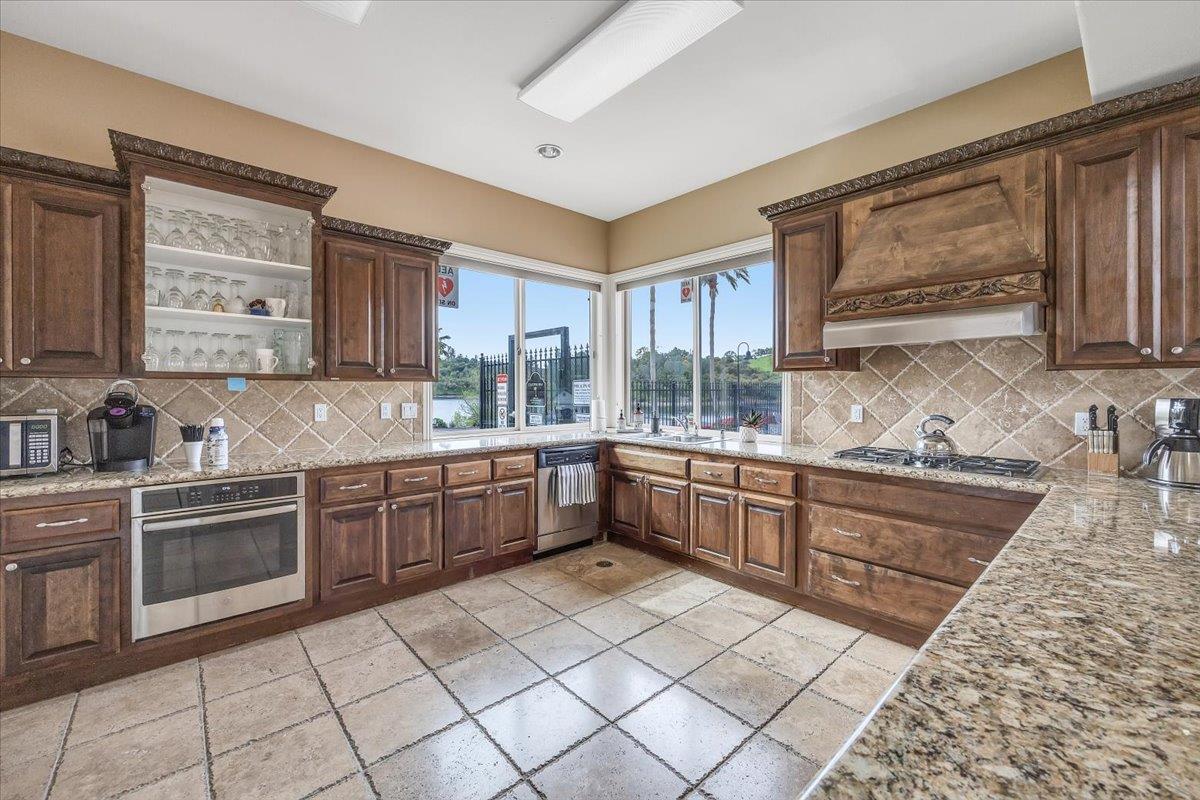 299 Calypso Beach Dr, Copperopolis, CA 95228