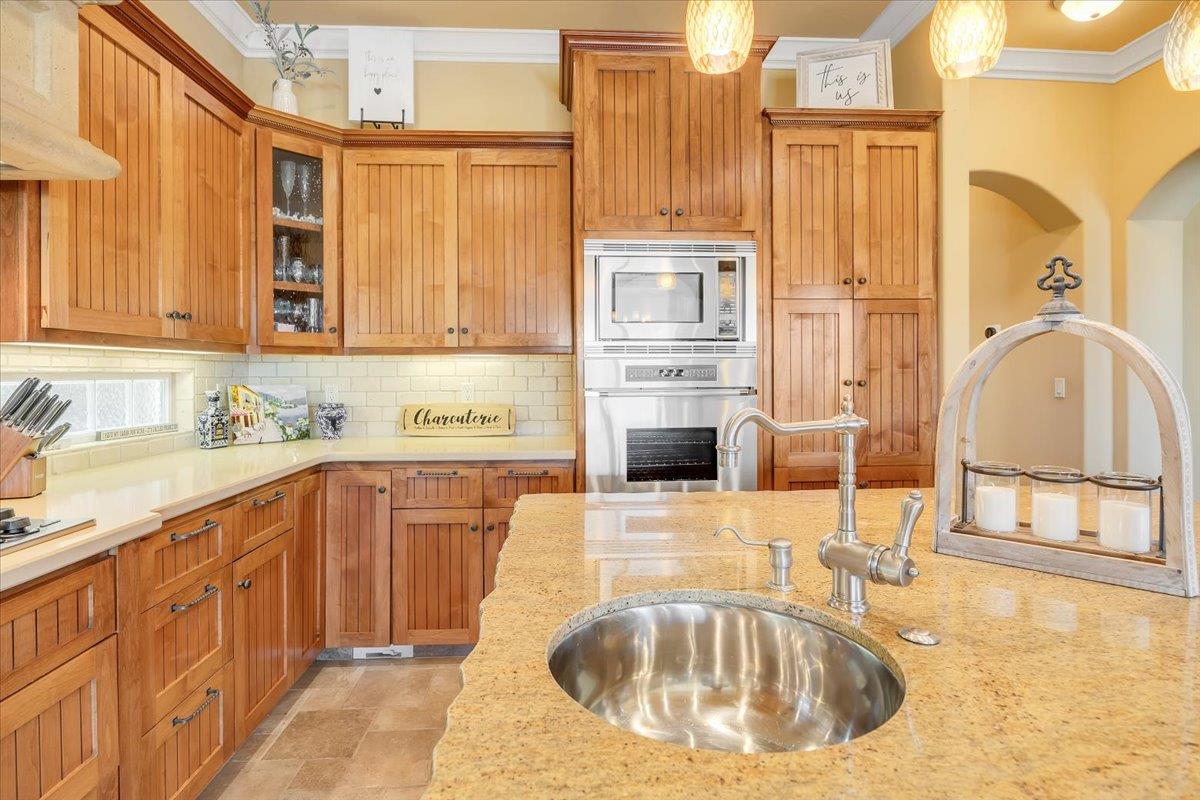 2491 Oak Creek Dr, Copperopolis, CA 95228