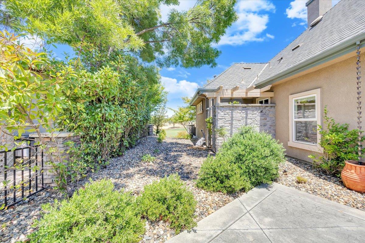 2491 Oak Creek Dr, Copperopolis, CA 95228