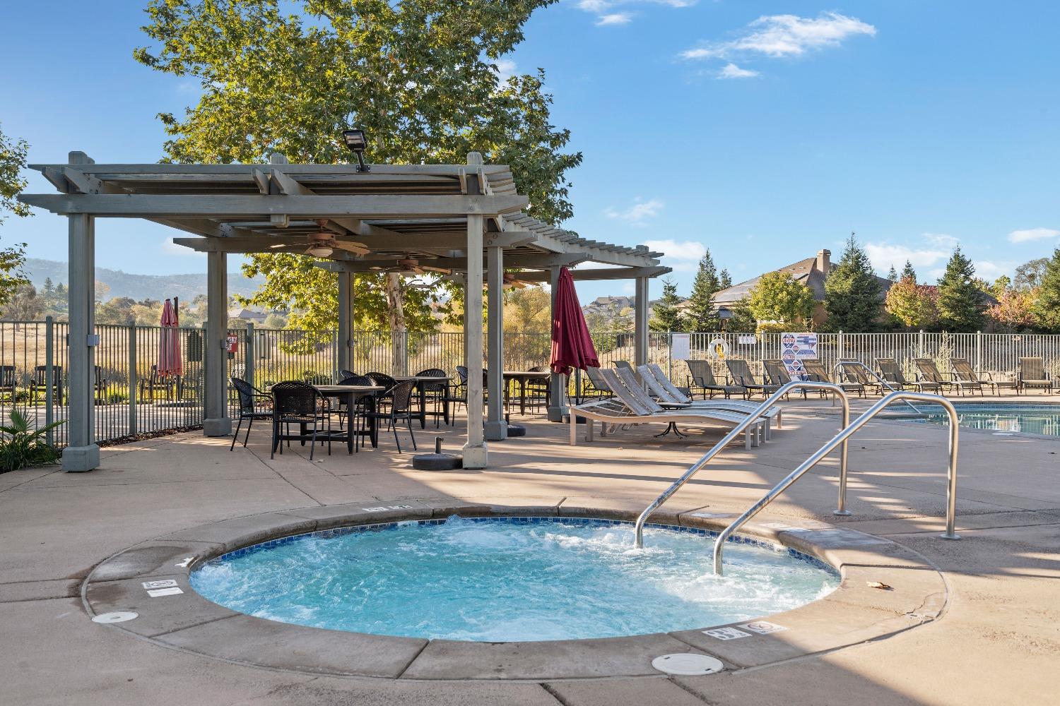 1013 Knolls Dr, Copperopolis, CA 95228