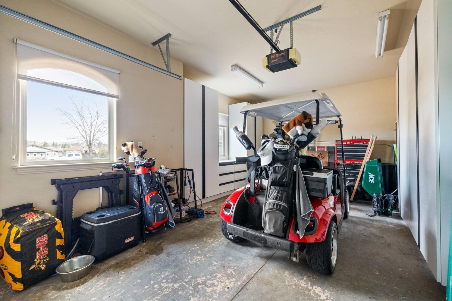 16 Flagstone Ct, Copperopolis, CA 95228