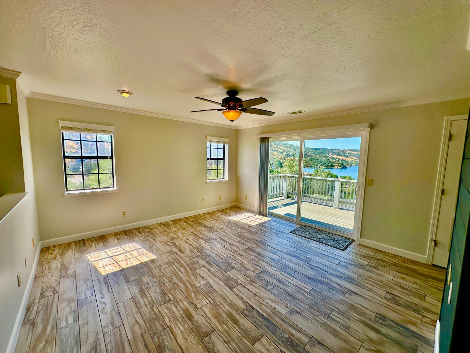 454 Hilltop Estates Dr, Copperopolis, CA 95228