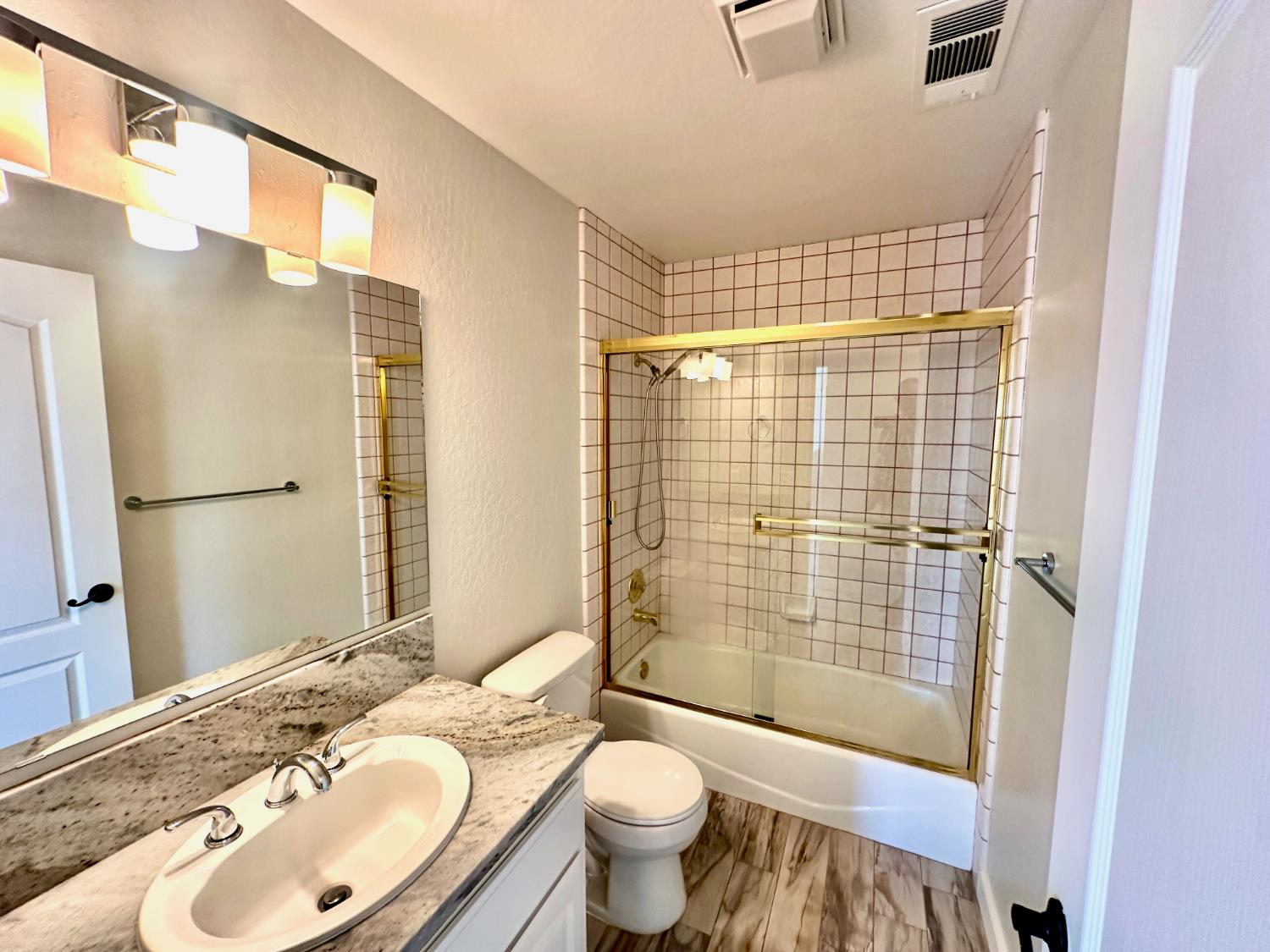 454 Hilltop Estates Dr, Copperopolis, CA 95228