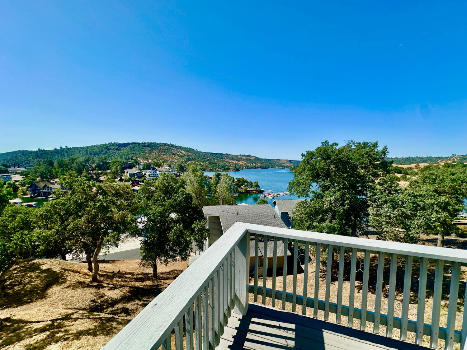 454 Hilltop Estates Dr, Copperopolis, CA 95228